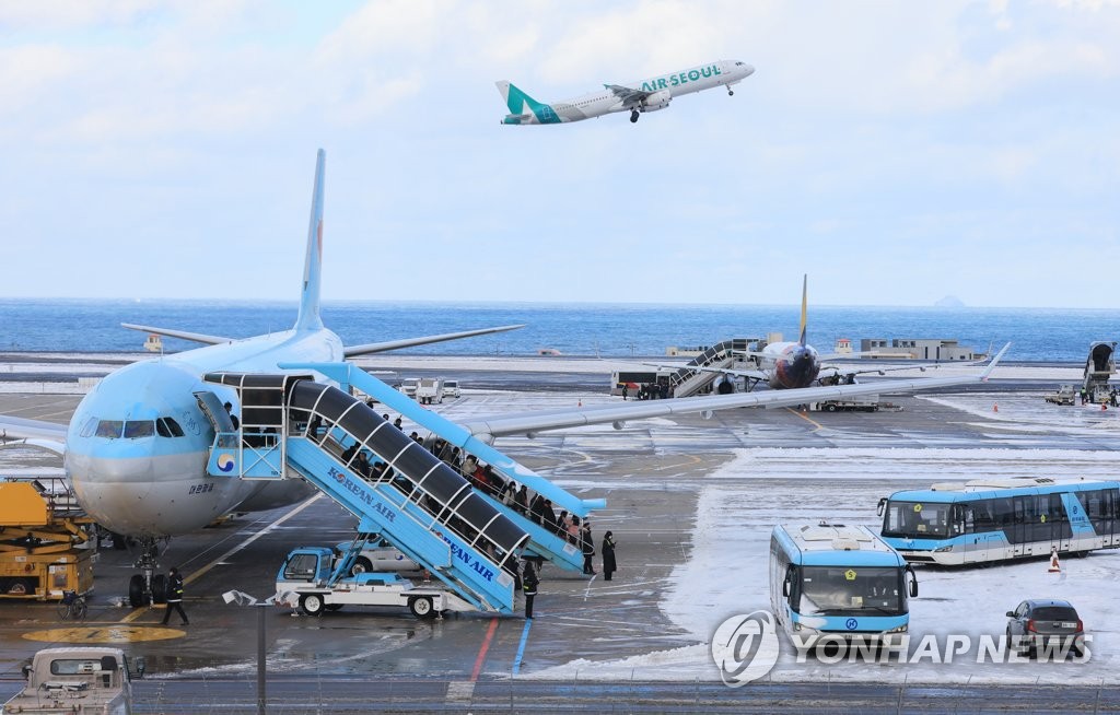 [제주공항 사람들] ⑪365일 24시간 제주 하늘길 안내 "오늘도 이상무!"