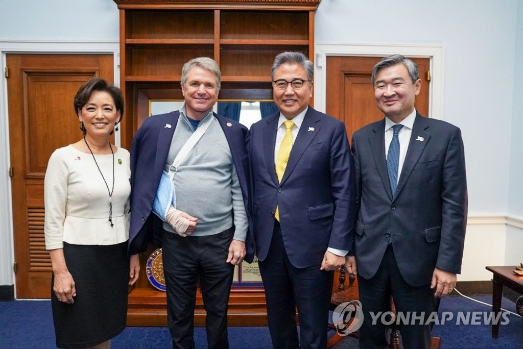 박진, 美의회 친한파·전직 주한미대사 만나 한미동맹 지원 당부(종합)