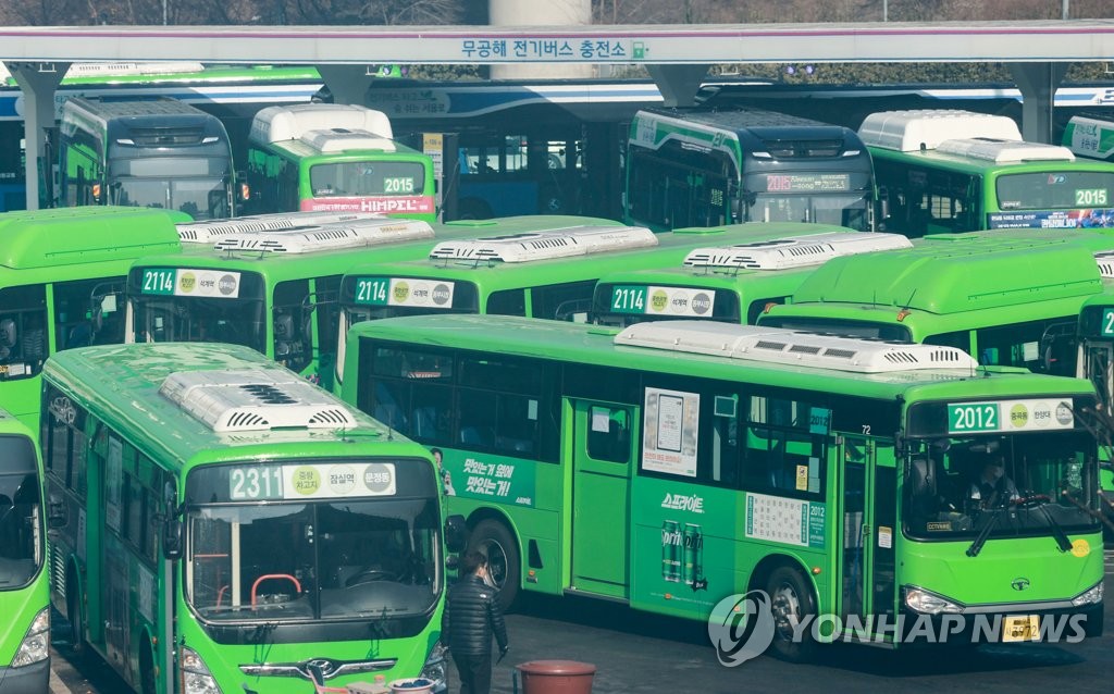 서울 버스요금 거리비례제, 비판 여론에 황급히 없던 일로(종합)