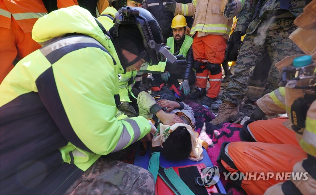 튀르키예 강진 한국구호대, 짐도 풀기 전 새벽 답사길에 '생명 구했다'