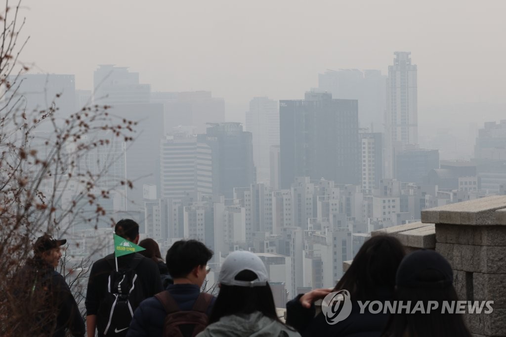 충남 동남부 초미세먼지주의보…서부·북부 주의보 유지