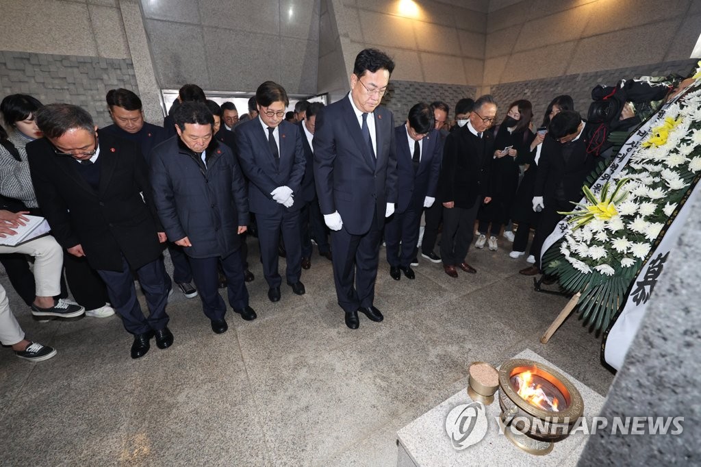 제주 찾은 與 "4·3, 아직도 역사적 상처…완전한 해결에 최선"