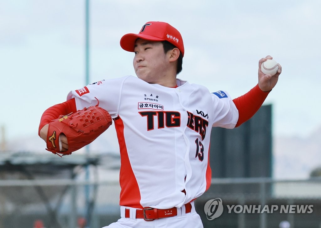 김종국 KIA 감독 "WBC 대표팀 연습 경기에 김기훈·윤영철 투입"