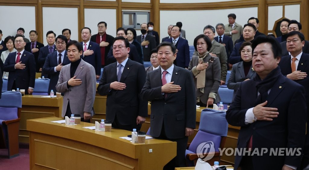 與 일각서 '尹 명예대표' 거론…친윤 "형식 중요치 않다" 일축(종합)