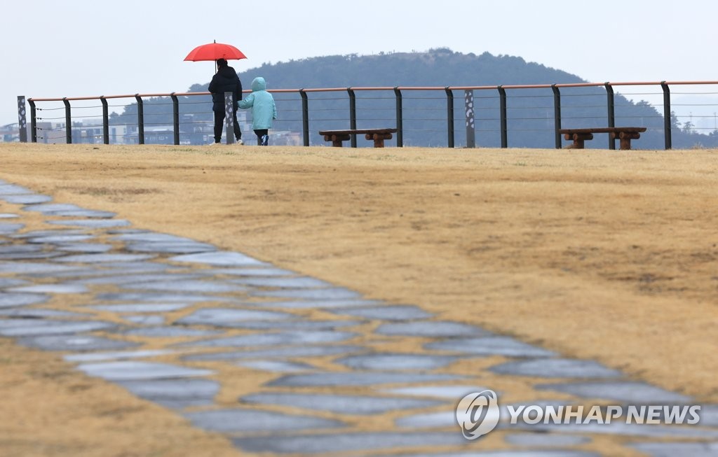 [날씨] 평년 기온 회복…낮 최고 6∼13도