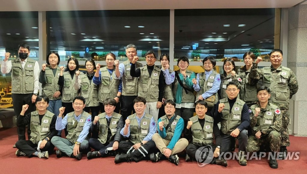 [튀르키예 강진] 한국 긴급구호대 2진 아다나 공항 도착