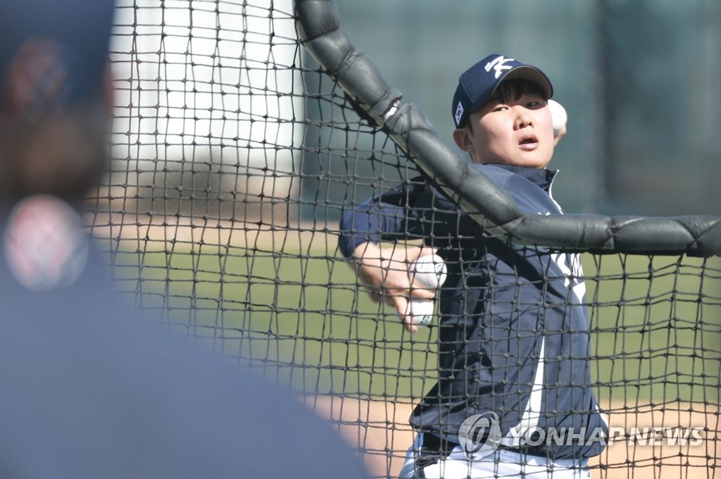 [WBC 캠프] 배팅볼 투수로 이룬 태극마크 꿈…"다음엔 정식 선수로"