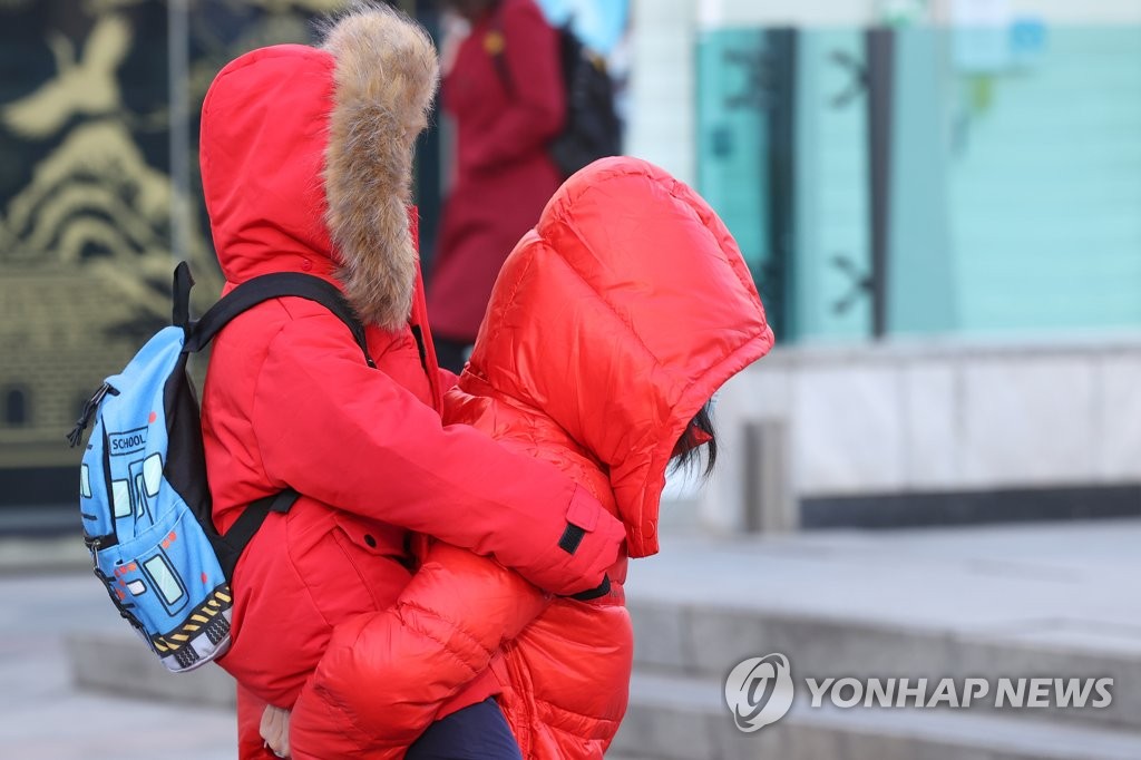 [날씨] 서울 아침 최저 -6도…강한 바람으로 체감온도 뚝