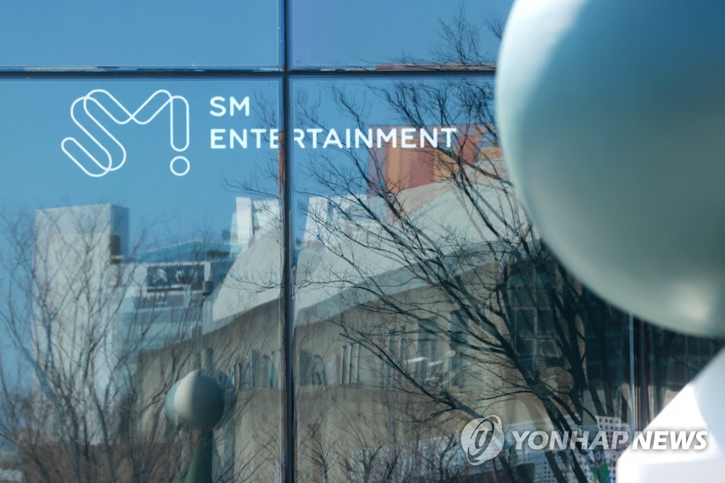 SM 신주·전환사채 발행 놓고 이수만·SM 법정 공방