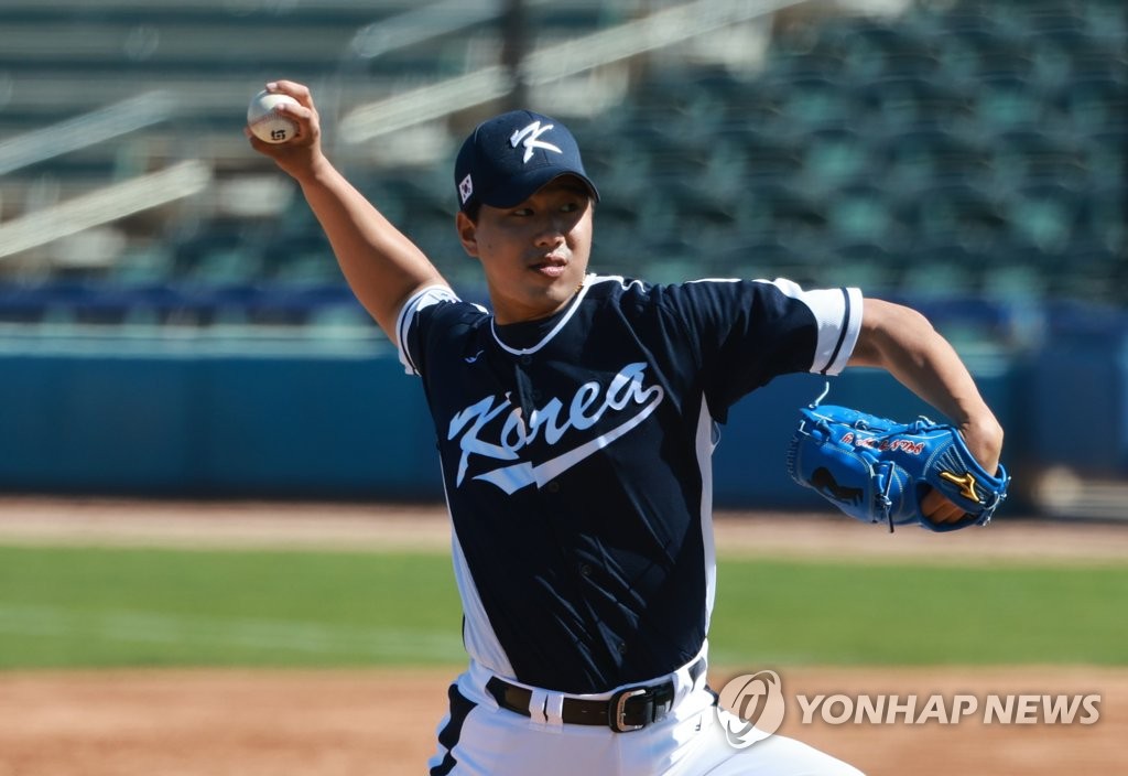 [WBC 캠프] 소형준·곽빈 '청백전'서 대표팀 타선에 6실점 뭇매(종합)