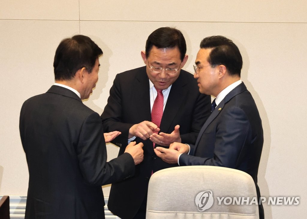 한동훈, 비유 동원 체포안 가결 요청… 野는 "김건희 수사하라"