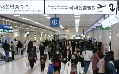 한때 1만원대 제주 항공권 10만원 '훌쩍'…항공료 급등 이유는?