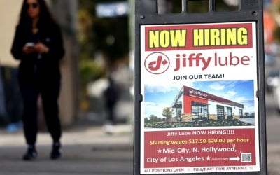 美 실업률 53년만에 최저…식지 않는 노동시장
