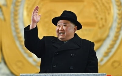 [속보] 북한 김정은, 건군절 열병식에 참석