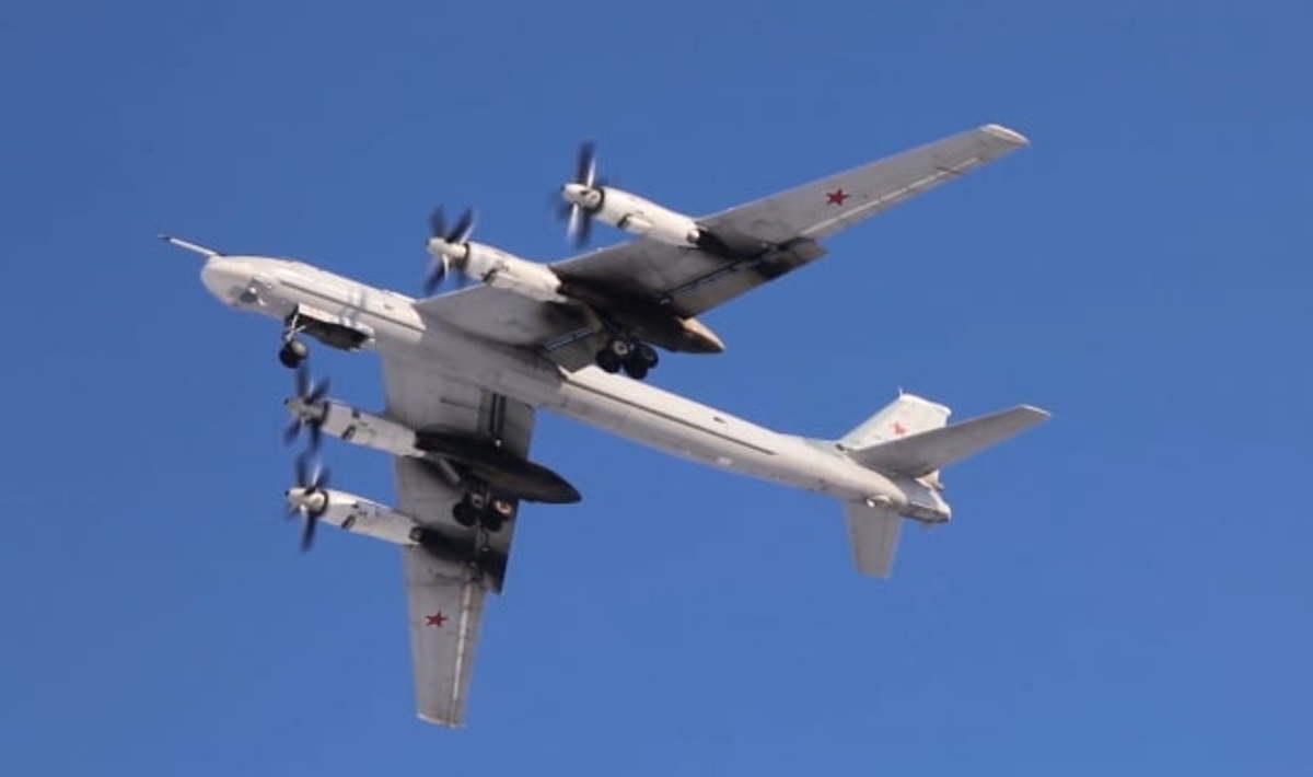 From Balloons To Bombers... U.S. Intercepts Russian Bomber - World ...