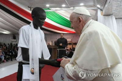 교황, 남수단 난민에게 '희망' 메시지…"불의 맞서 목소리 내야"(종합)