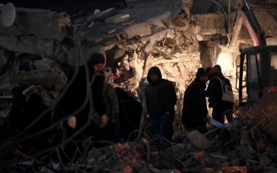 튀르키예·시리아 강진 사망 1만5000명 넘어…나흘째 필사의 수색