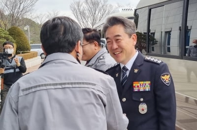 경찰청장, 보복성 인사 비판 논란 관련 "류삼영 총경 징계 검토"