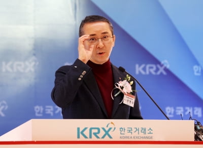 권영수 LG엔솔 부회장 "보류된 美공장 투자재개 조만간 결정"