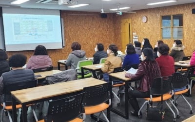 "취약계층 안부 직접 확인"…은평구, 고독사 예방 위한 '안부살피미' 운영