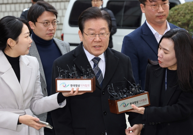 [포토] 이재명 대표, '공직선거법 위반' 2차 공판 출석