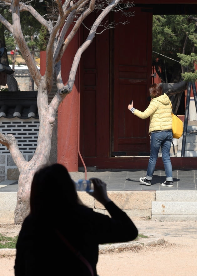 [포토] 휴일 나들이 나온 시민들