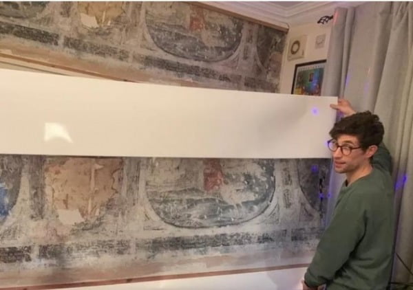 영국 아파트에서 발견된 400년 전 벽화. /사진=연합뉴스