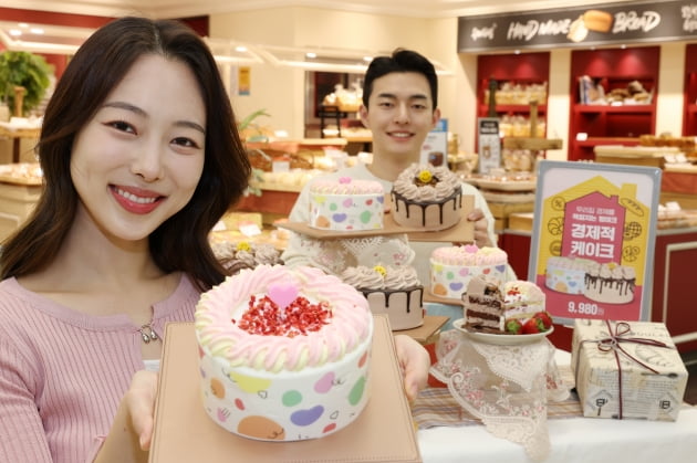 [포토] 신세계푸드, 9980원 짜리 '경제적 케이크' 출시