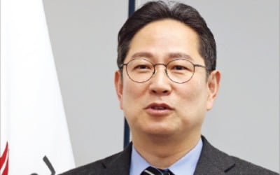 "보수 票만으로 총선 못이겨…중산층 경제 살릴 정책 발굴"