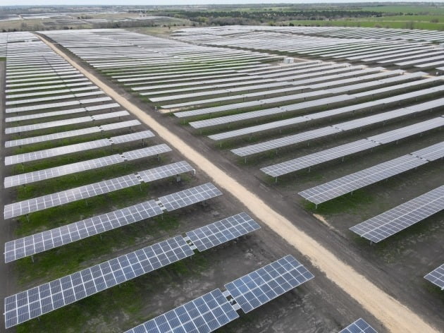 한화큐셀의 미국 텍사스주 168MW급 태양광 발전소. 사진=한화솔루션 제공