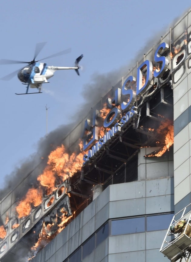 2014년 4월 20일 경기 과천시 별양동 삼성 SDS 과천센터 발전기실에서 화재가 발생했다. 사진=한국경제신문