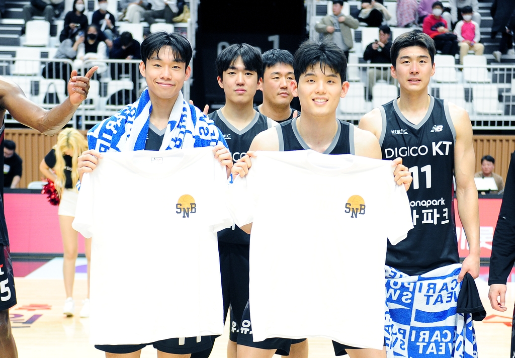 kt 일데폰소, KBL 데뷔 최다 14점…서동철 감독 "큰 도움 될 것"