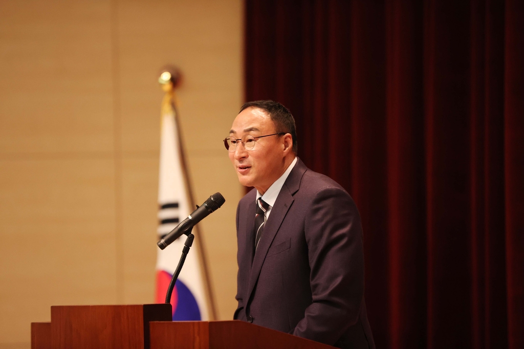 한국 육상 단거리 스타 장재근, 진천 국가대표 선수촌장 취임