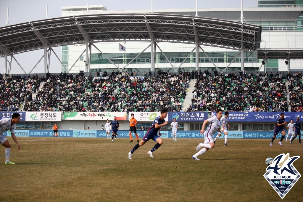 K리그2 '1강' 김천, 신생팀 충북청주 2-0 완파…개막 2연승(종합)