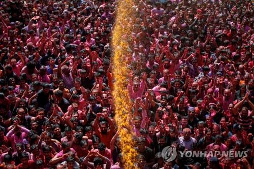 [월드&포토] 봄 시작 알리는 인도 '색의 축제' 홀리