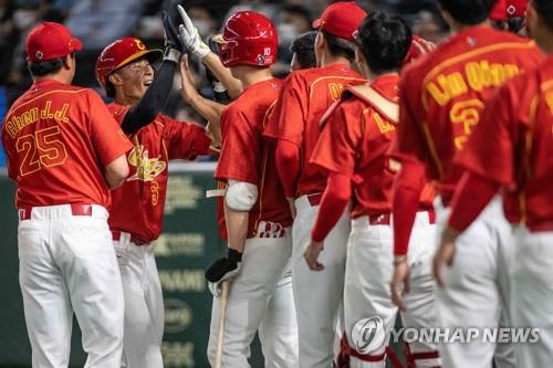 [WBC] '우승 후보' 일본, 오타니 '투타 활약'으로 중국 제압