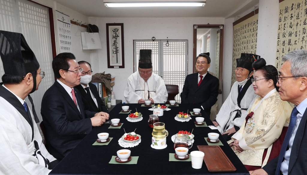 김영록 전남지사, 역사 교과서에 마한사 확대 반영 건의