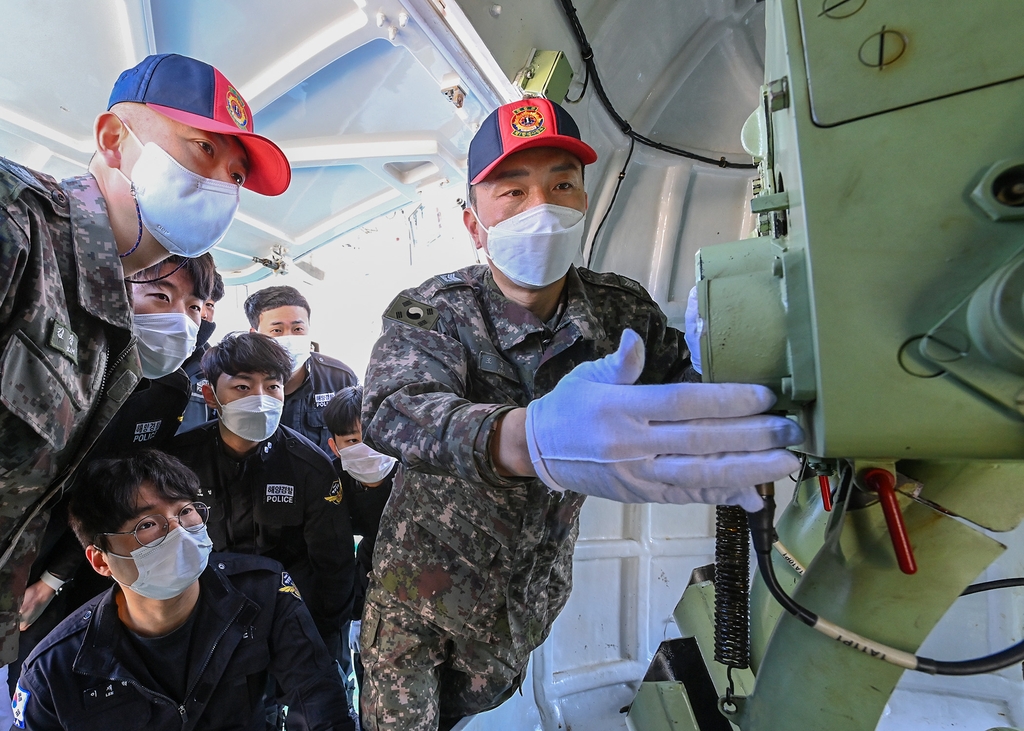 해군 1함대, 동해해경에 함포 운용 이론·실습 교육 지원