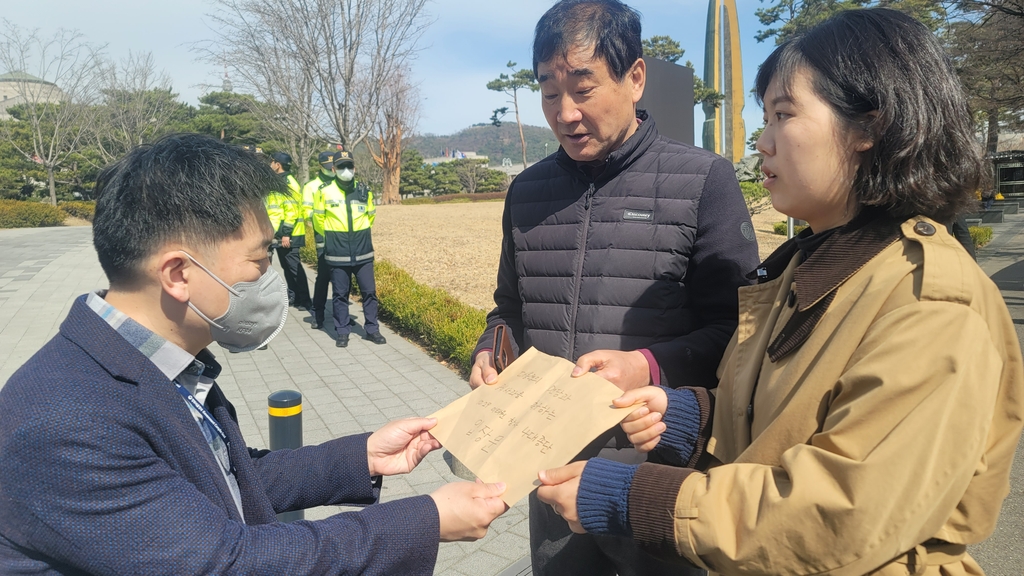 4개 종교단체 "尹대통령, 이태원참사 유가족 면담하고 사과해야"