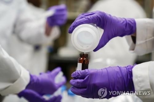 미, '영원한 화학물질' 수돗물 속 발암물질 PFAS 규제 추진
