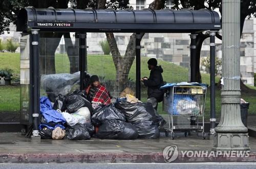 美 노숙자 몰린 캘리포니아, LA 등에 조립식 주택 1200채 공급