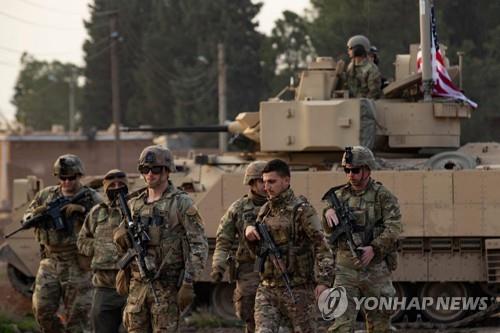 "러 전투기, 시리아 미군기지 상공 매일 침범…긴장고조"