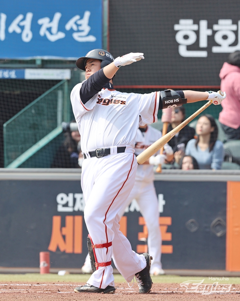 성장한 노시환·재도약 노리는 이성규, 시범경기 공동 홈런 1위