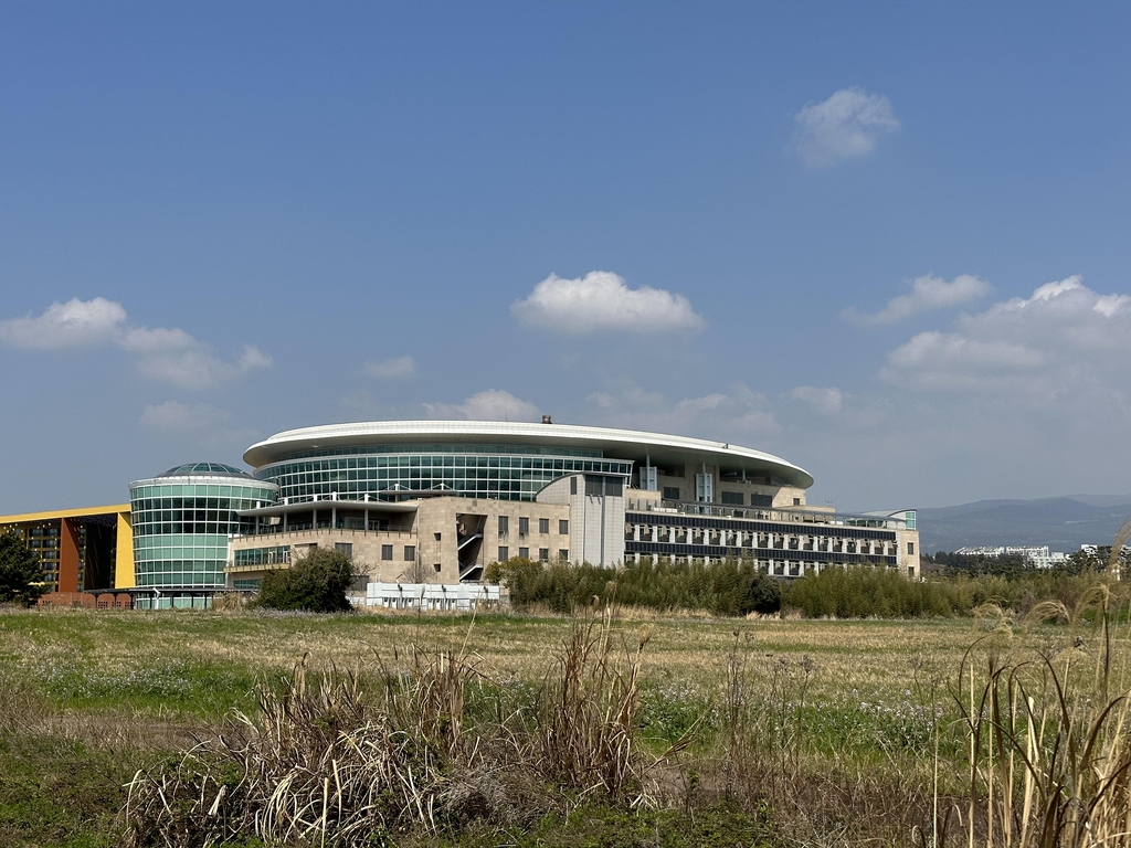 "관광객 증가세 전환"…제주 관광 봄바람 분다