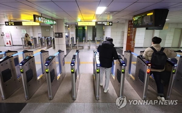 서울 지하철·버스 요금 300원 오를 듯…시의회 "조건부 동의"