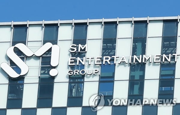 "이사회 동의 없으면 적대적 M&A"...방시혁 인터뷰 반박한 SM