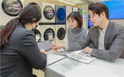 신혼부부 가전 장만에 '3대 이모님' 모신다