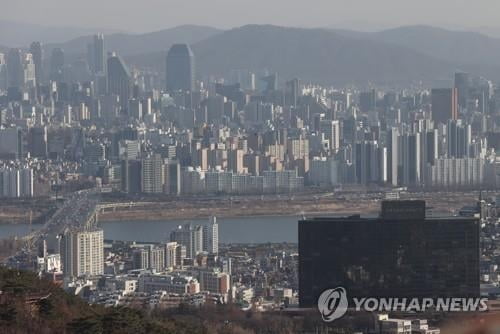 오르지 않는 집값…매매·전세시장 전망은 소폭 개선