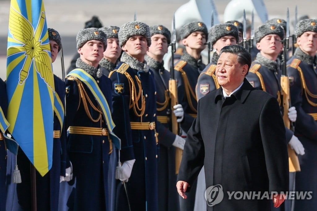 시진핑, 모스크바 도착…푸틴과 오찬으로 국빈방문 시작