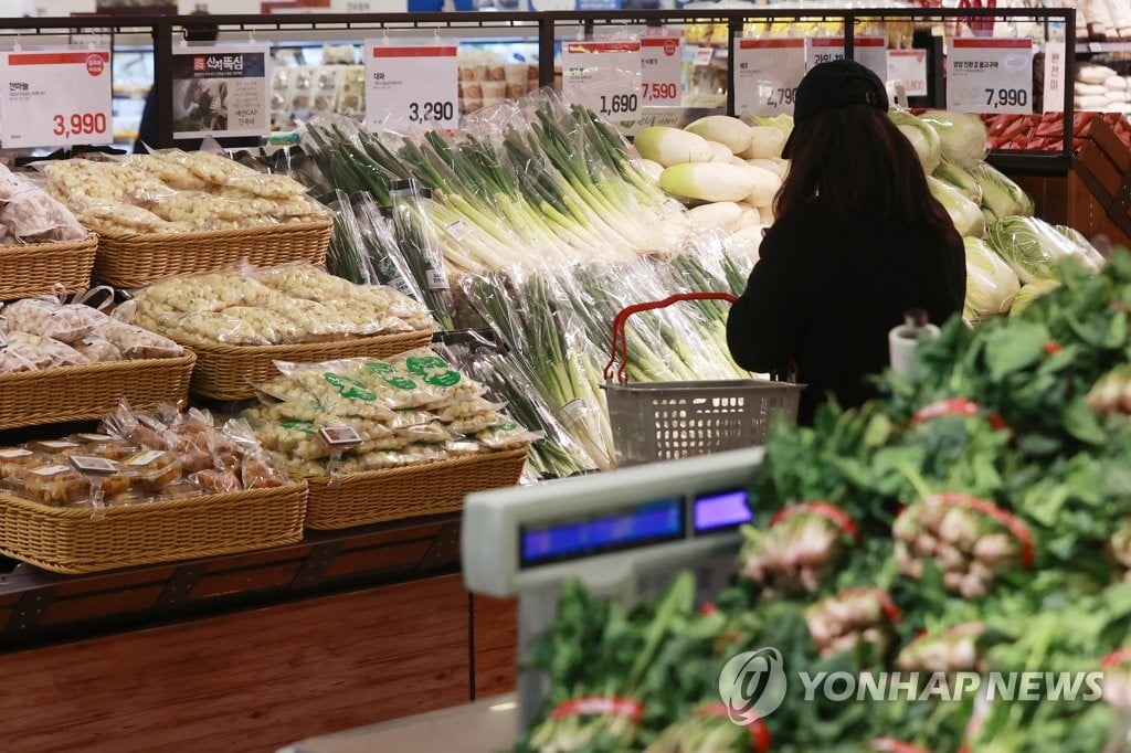 2월 생산자물가 두 달째 상승…음식·숙박 중심